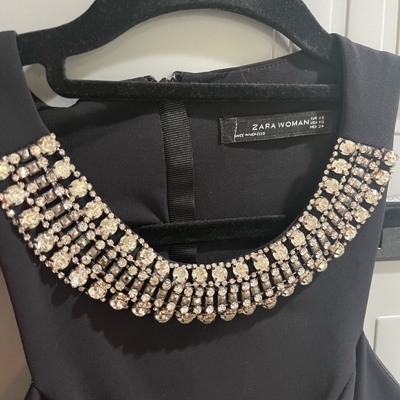 Zara little black dress with jeweled neck line - Picture 2 of 6